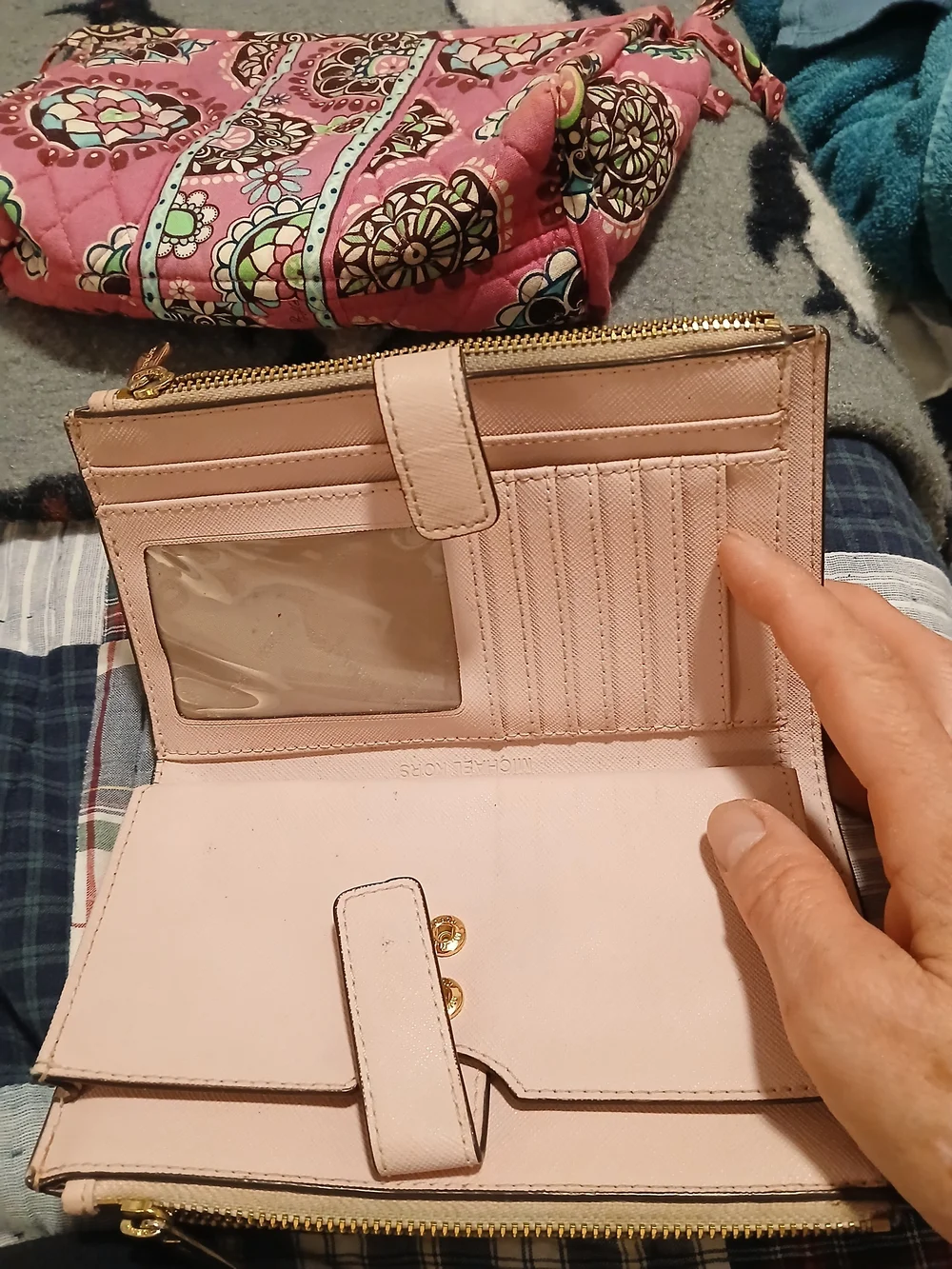 MICHAEL KORS Pale Pink Wristlet Crossbody Wallet